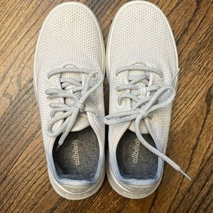 Allbirds tree runners size 8